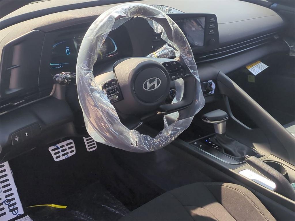 new 2025 Hyundai Elantra car, priced at $25,585