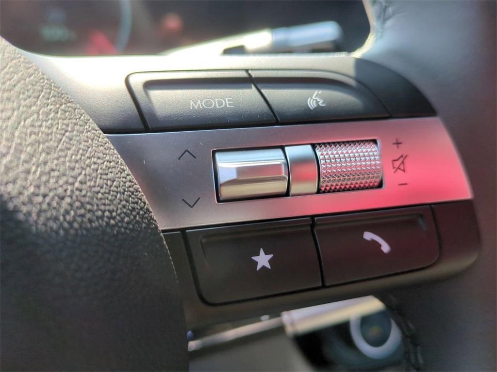 new 2025 Hyundai TUCSON Hybrid car, priced at $43,690