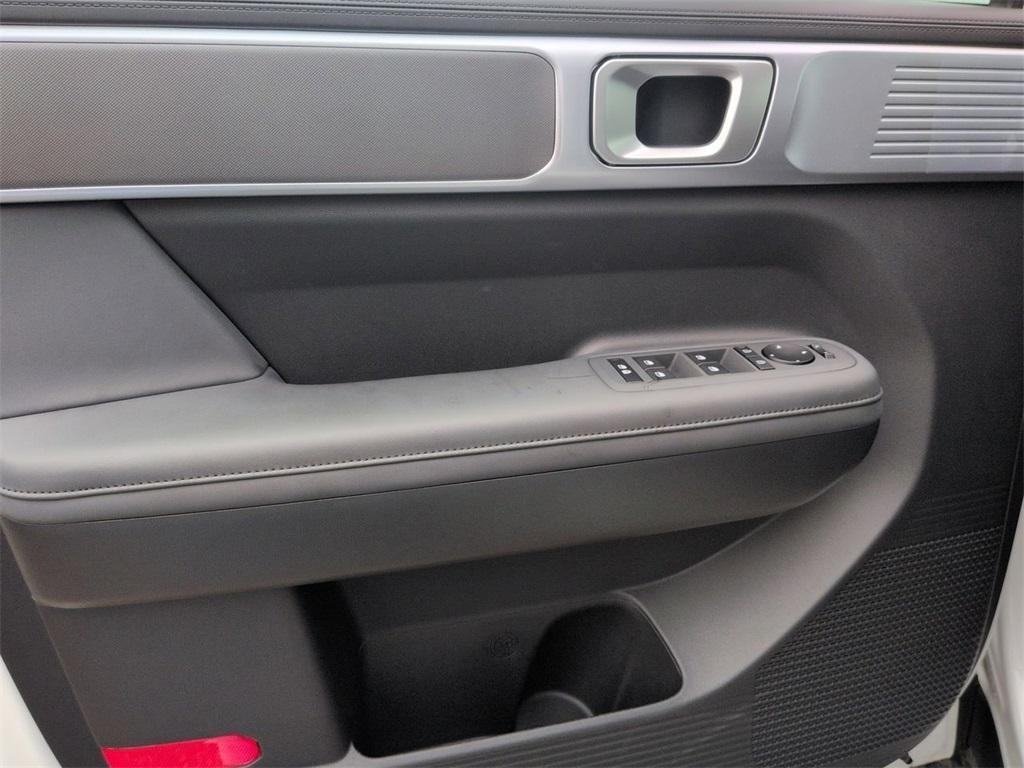 new 2025 Hyundai Santa Fe car, priced at $43,605