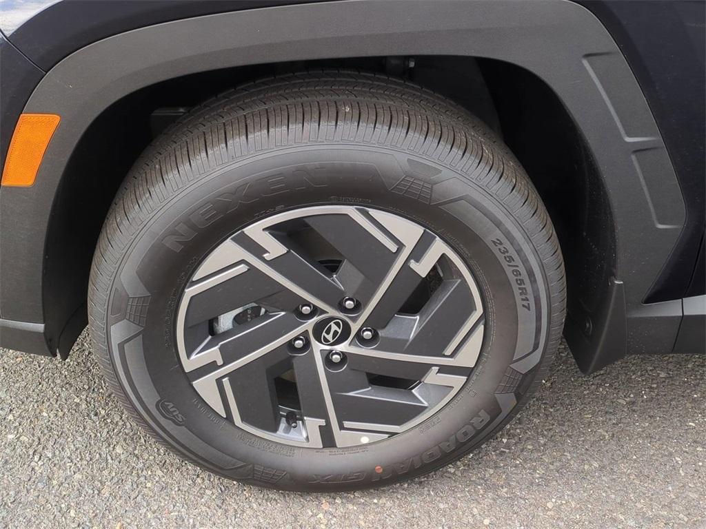 new 2025 Hyundai TUCSON Hybrid car, priced at $35,595