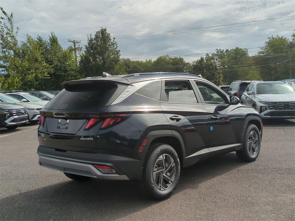 new 2025 Hyundai TUCSON Hybrid car, priced at $35,595