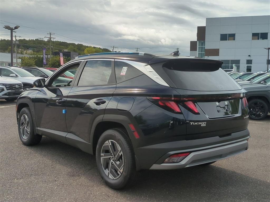 new 2025 Hyundai TUCSON Hybrid car, priced at $35,595