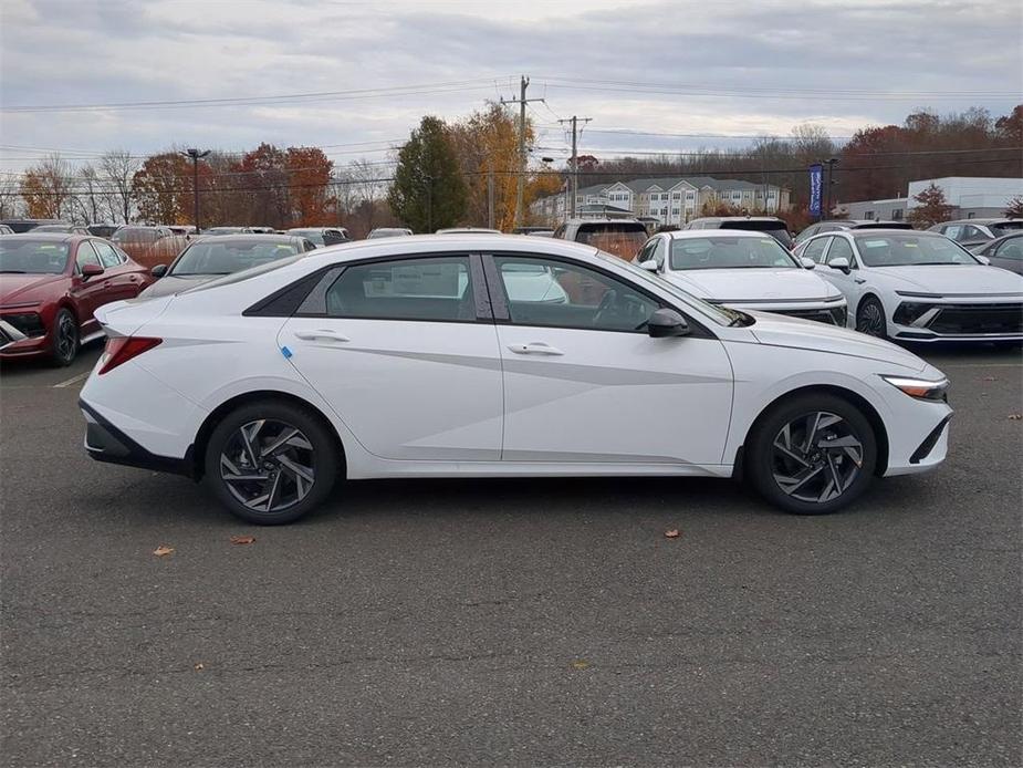 new 2025 Hyundai Elantra car, priced at $25,160