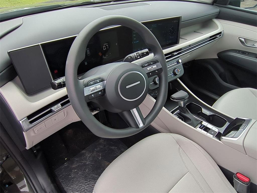 new 2025 Hyundai Tucson car, priced at $32,420