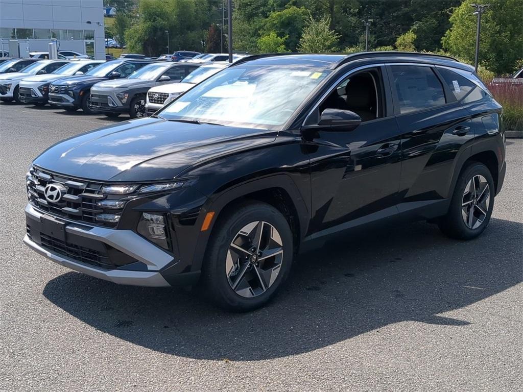 new 2025 Hyundai TUCSON Hybrid car, priced at $39,034