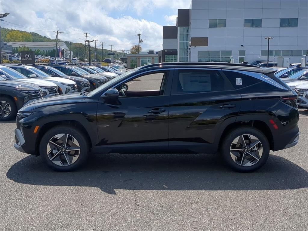new 2025 Hyundai TUCSON Hybrid car, priced at $39,034
