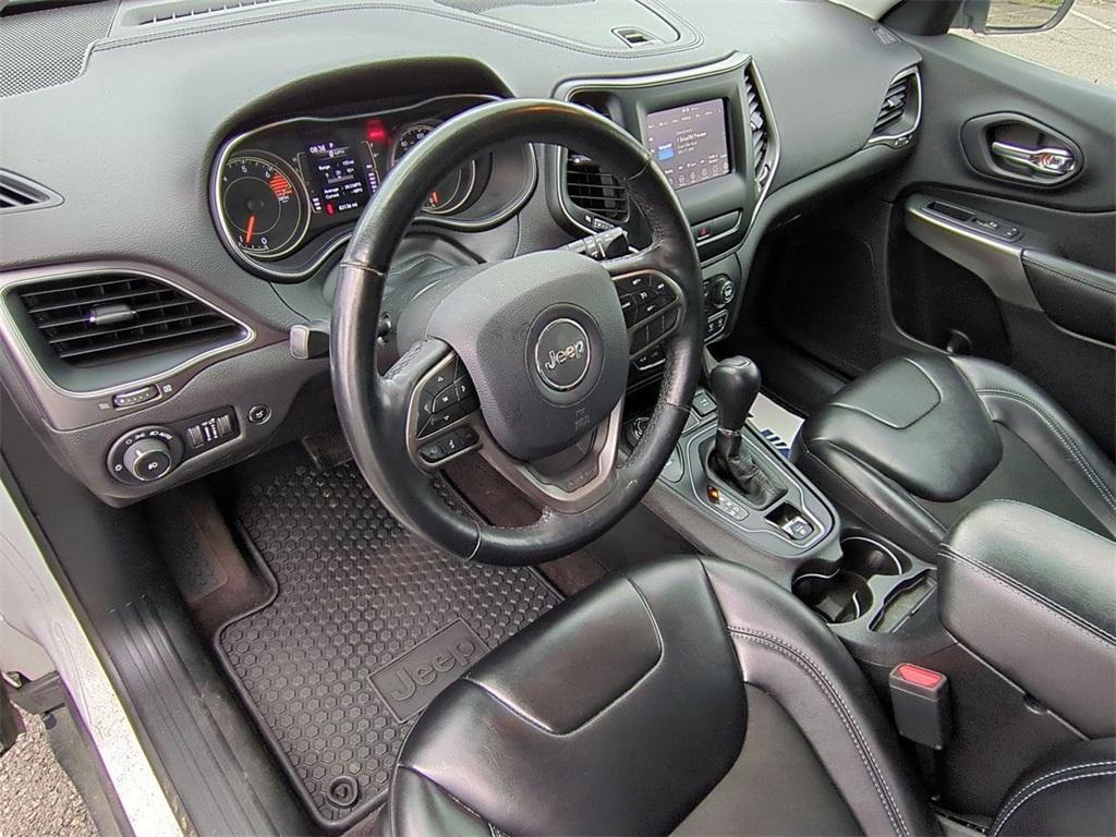 used 2019 Jeep Cherokee car, priced at $17,598