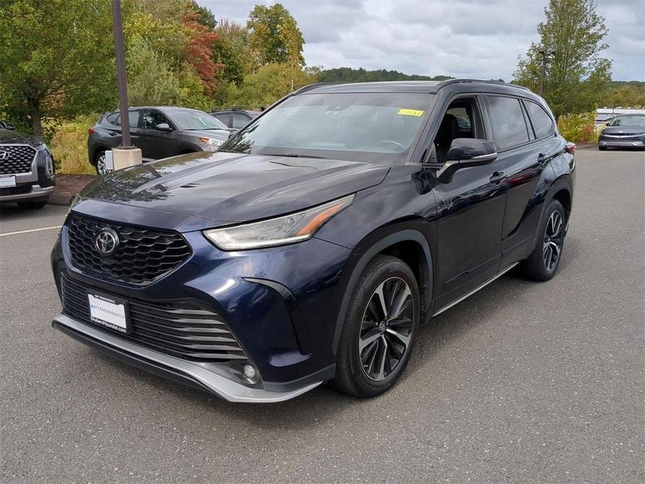 used 2021 Toyota Highlander car, priced at $35,798