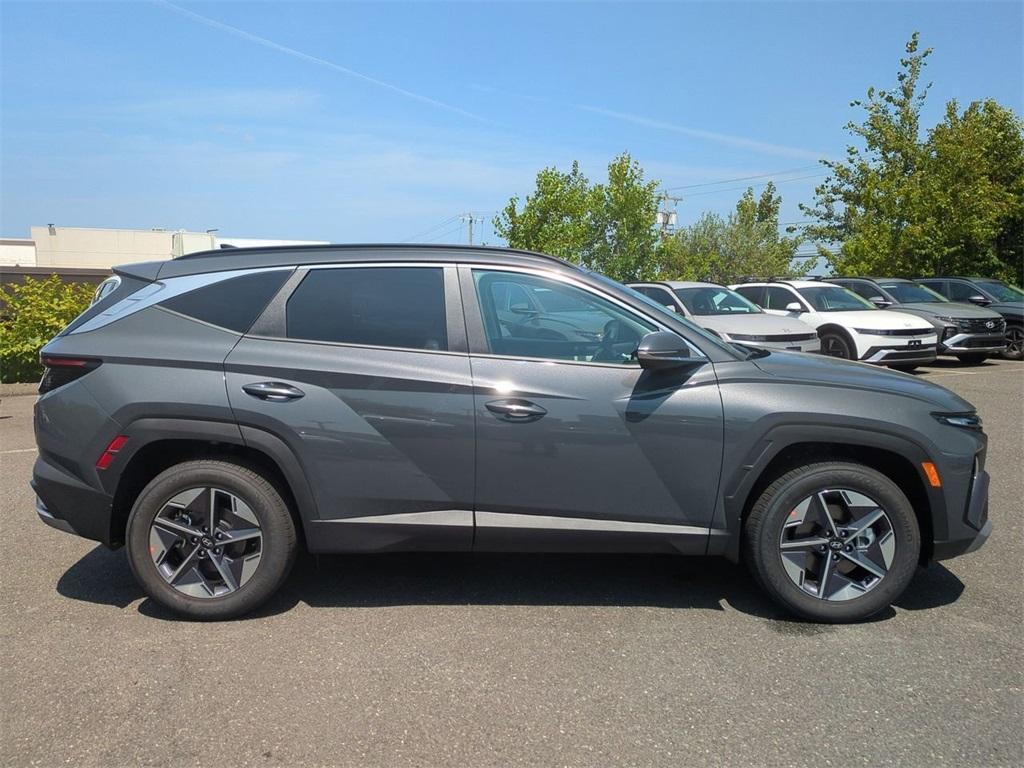 new 2025 Hyundai Tucson car, priced at $37,240