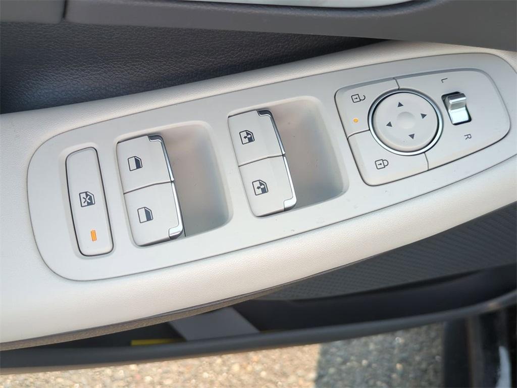 used 2024 Hyundai Sonata car, priced at $25,213