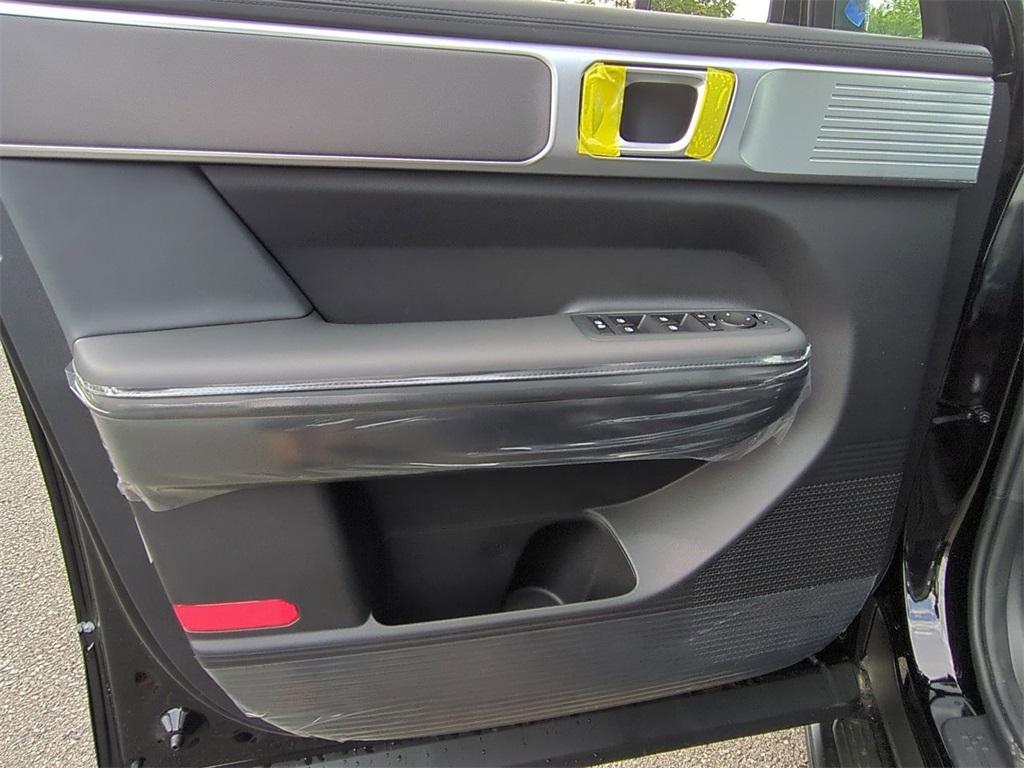 new 2025 Hyundai Santa Fe car, priced at $41,155