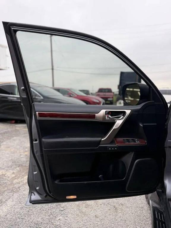 used 2015 Lexus GX 460 car, priced at $21,499