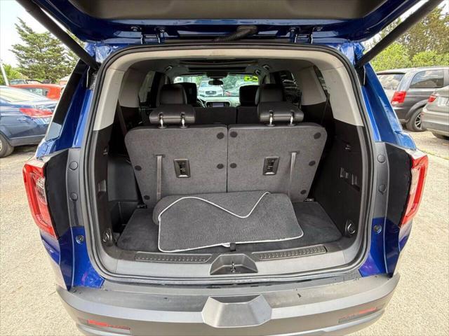 used 2023 GMC Acadia car, priced at $31,999