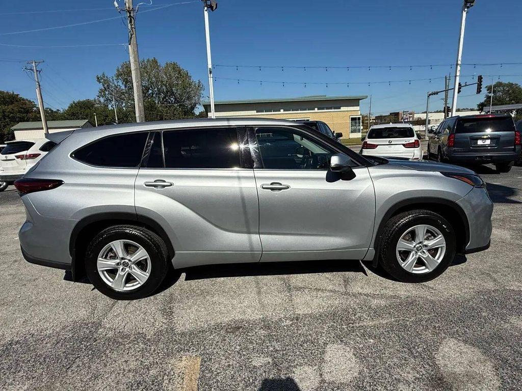 used 2022 Toyota Highlander car, priced at $21,999