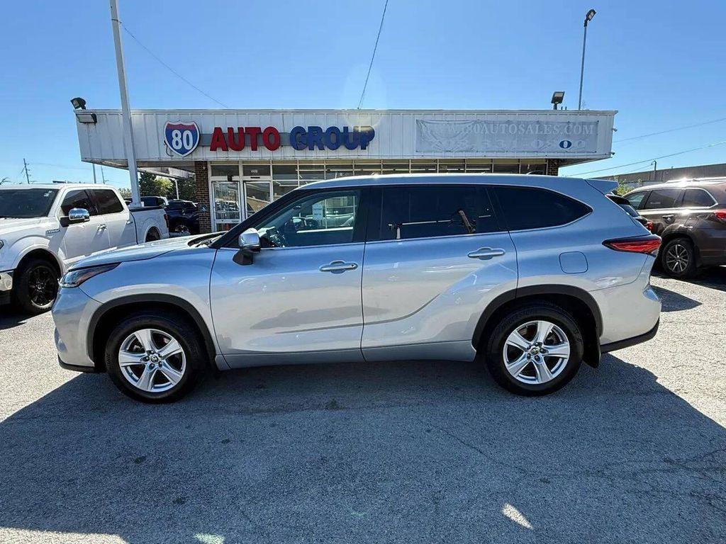 used 2022 Toyota Highlander car, priced at $21,999
