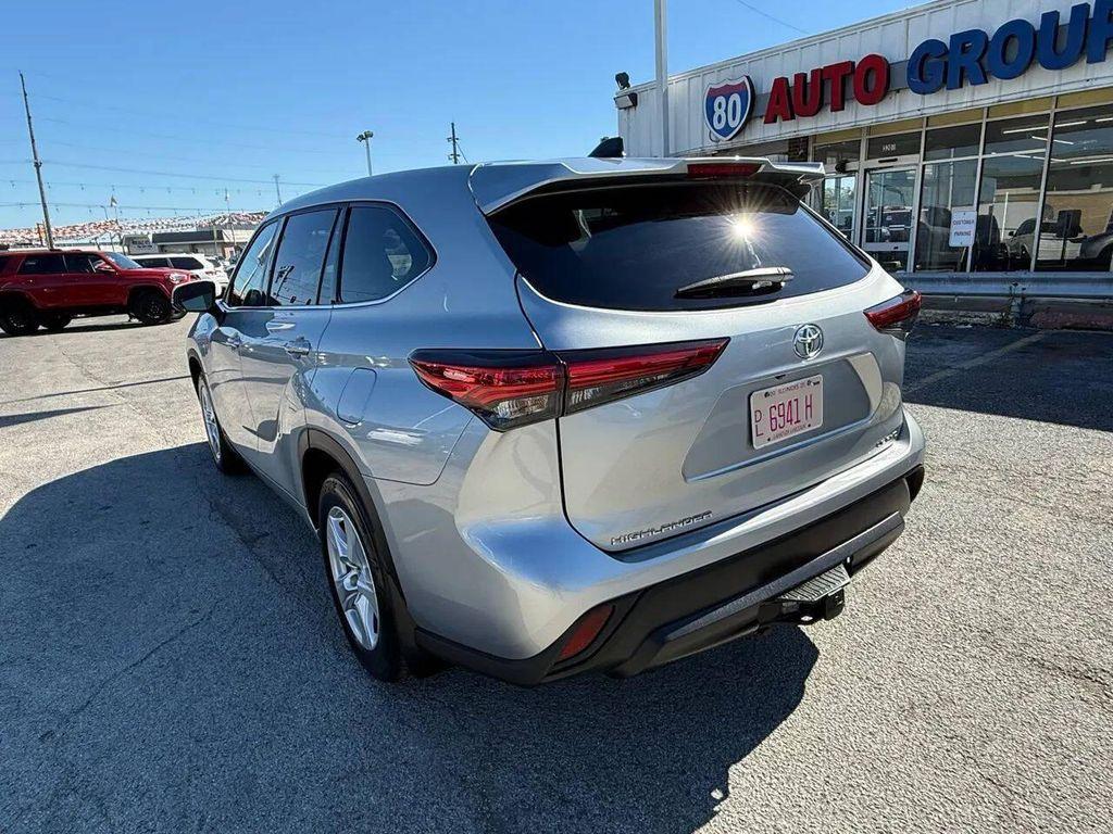 used 2022 Toyota Highlander car, priced at $21,999