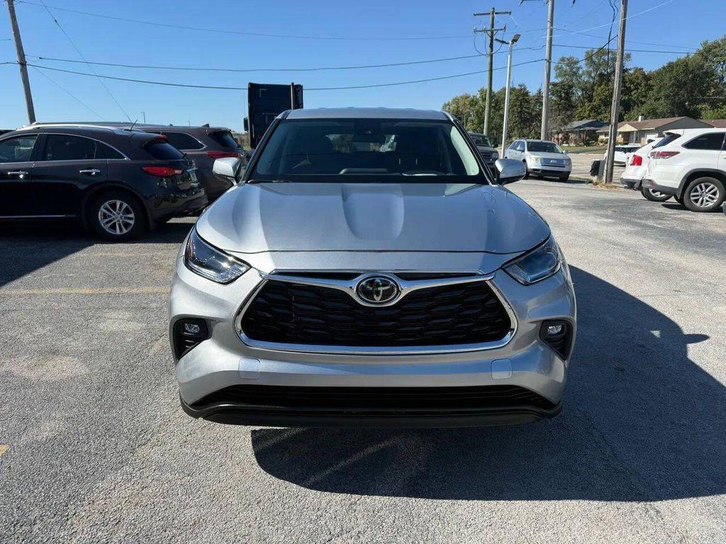 used 2022 Toyota Highlander car, priced at $21,999