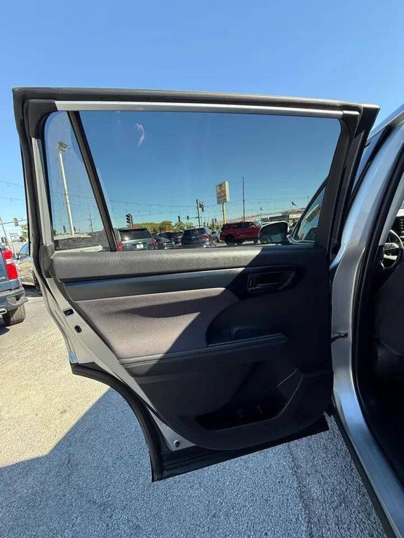 used 2022 Toyota Highlander car, priced at $21,999