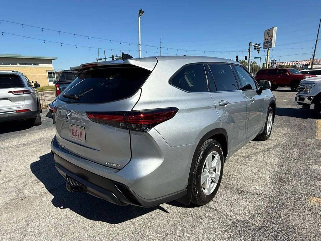 used 2022 Toyota Highlander car, priced at $21,999