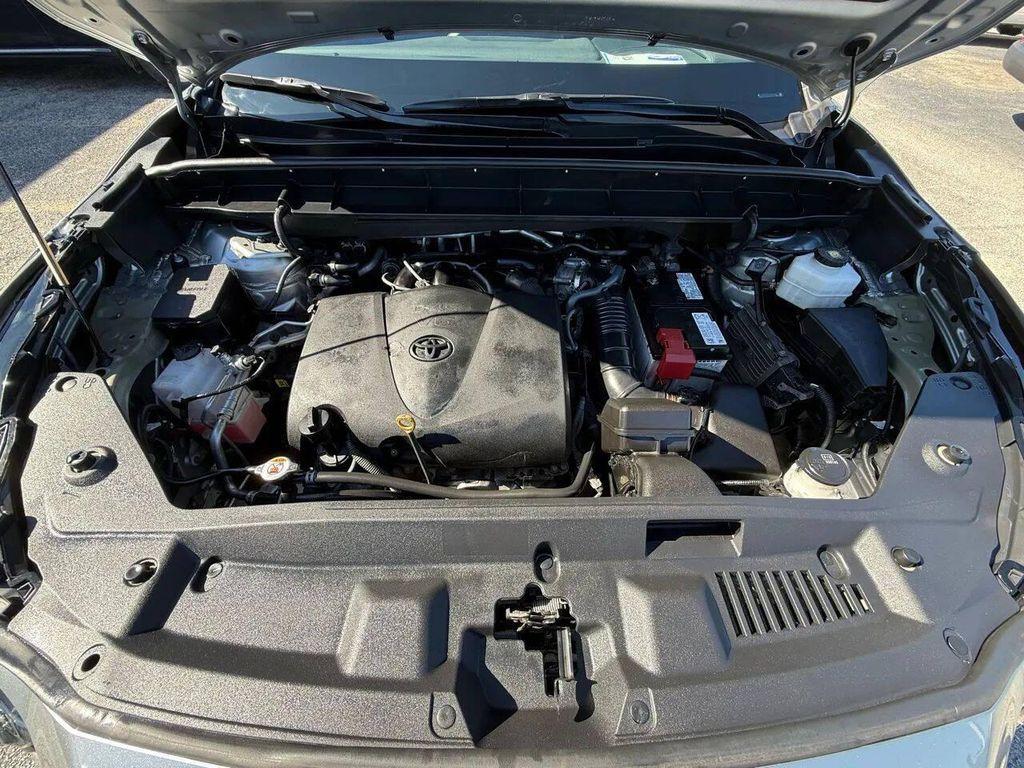 used 2022 Toyota Highlander car, priced at $21,999