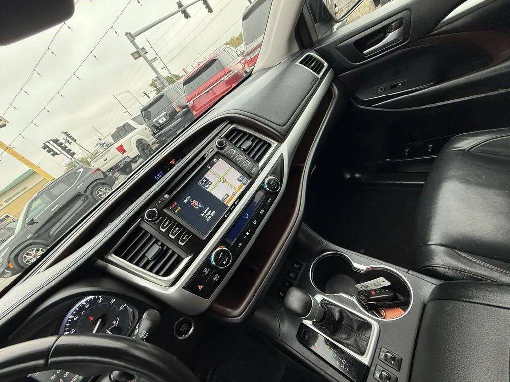 used 2017 Toyota Highlander car, priced at $17,999