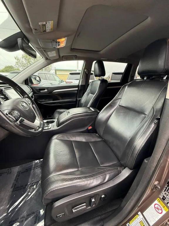 used 2017 Toyota Highlander car, priced at $17,999