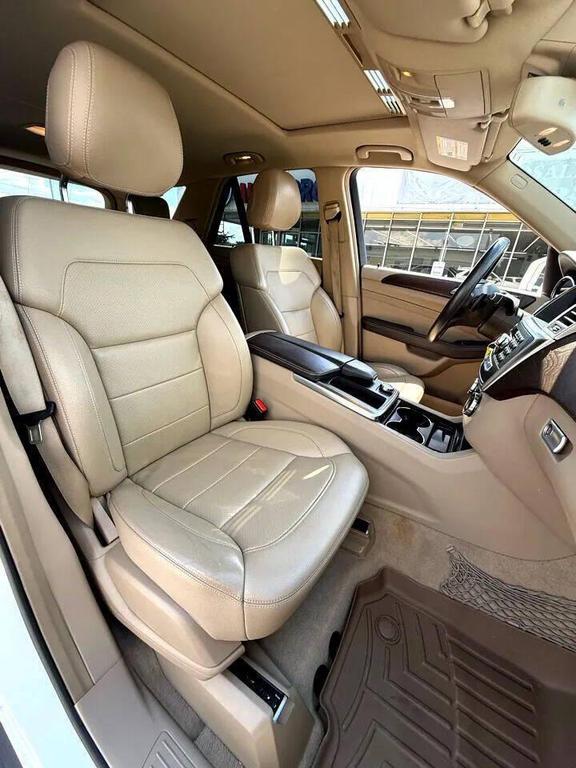 used 2015 Mercedes-Benz M-Class car, priced at $13,999