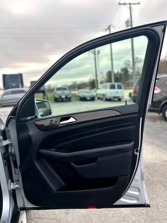 used 2015 Mercedes-Benz M-Class car, priced at $14,999