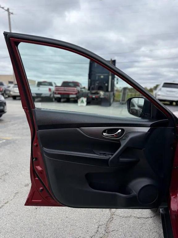 used 2016 Nissan Rogue car, priced at $9,999