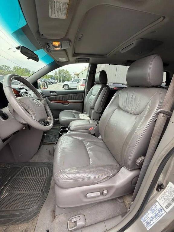 used 2004 Toyota Sienna car, priced at $4,299