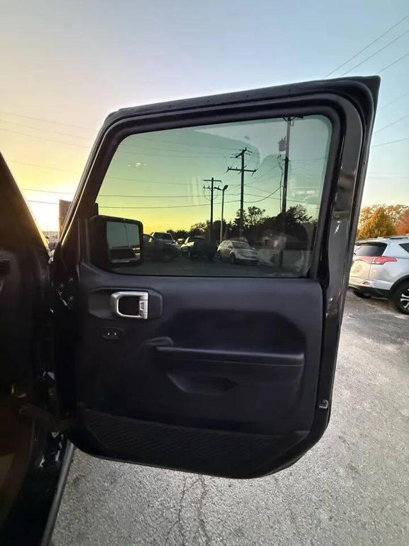 used 2021 Jeep Gladiator car, priced at $22,999