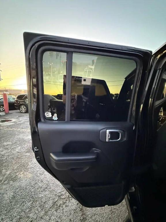 used 2021 Jeep Gladiator car, priced at $22,999