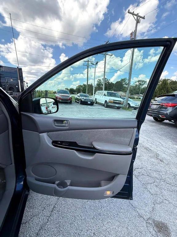 used 2005 Toyota Sienna car, priced at $4,999