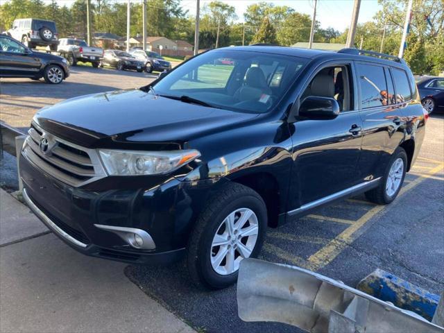 used 2013 Toyota Highlander car, priced at $12,749