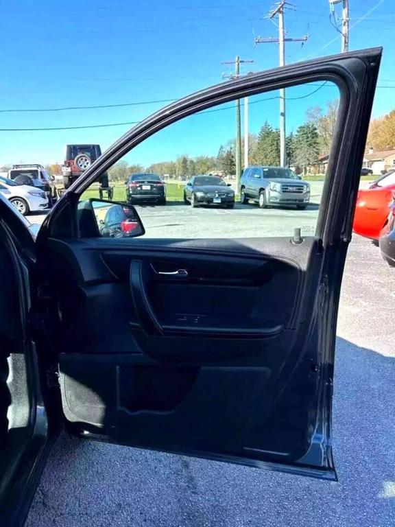 used 2014 GMC Acadia car, priced at $11,199