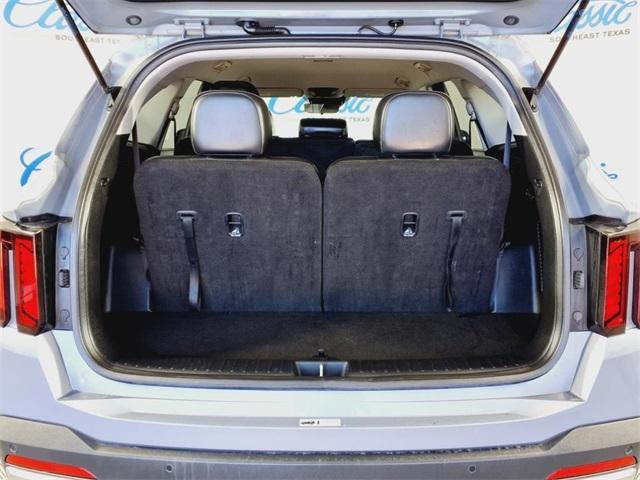 used 2024 Kia Sorento car, priced at $33,101