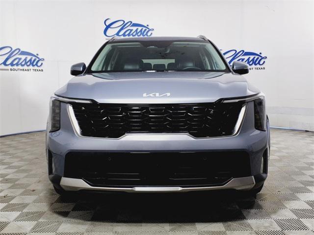 used 2024 Kia Sorento car, priced at $33,101