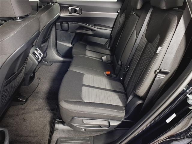 new 2025 Kia Sorento car, priced at $30,582