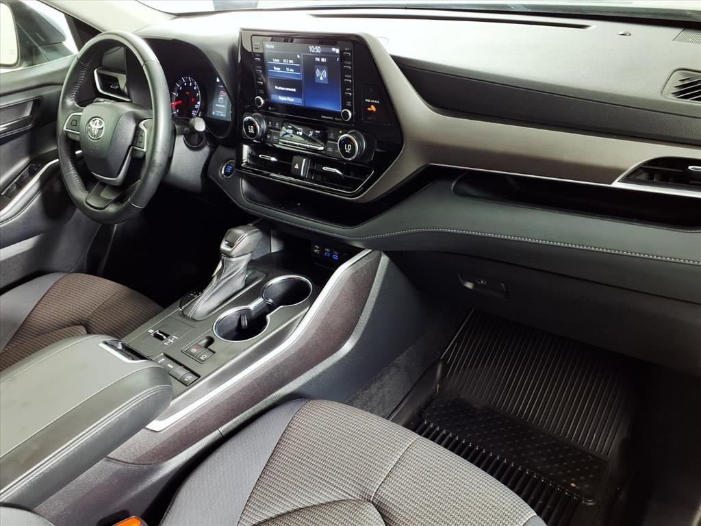 used 2022 Toyota Highlander car, priced at $32,995