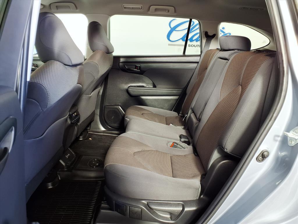 used 2022 Toyota Highlander car, priced at $32,995