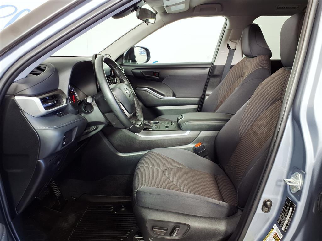 used 2022 Toyota Highlander car, priced at $32,995