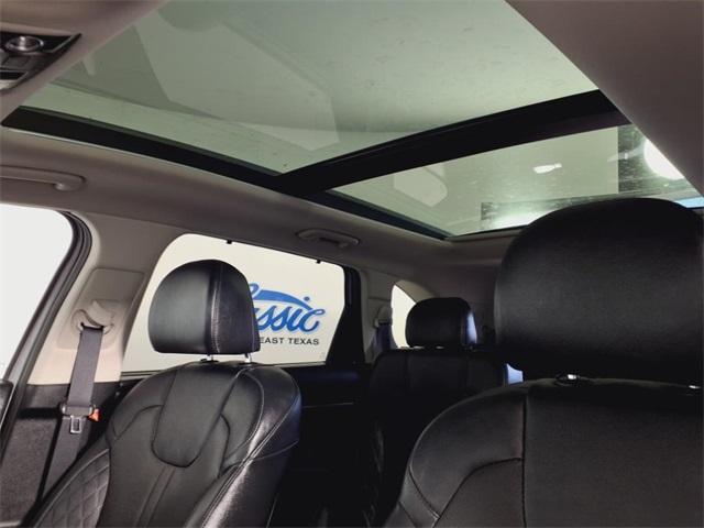 used 2023 Kia Sorento car, priced at $36,868