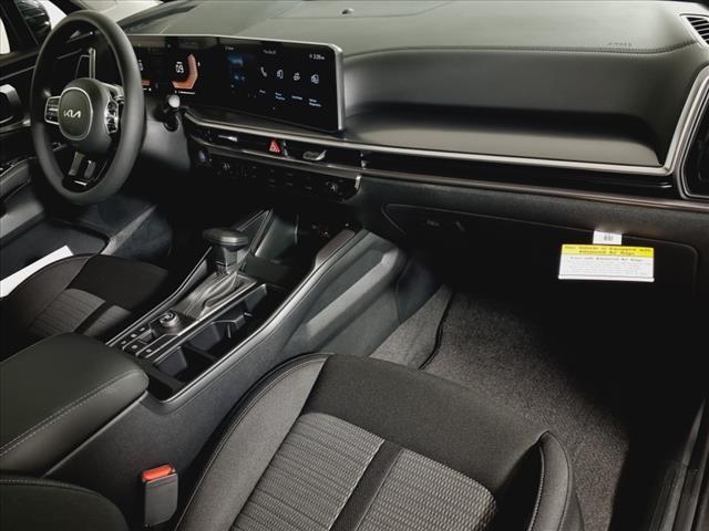 new 2025 Kia Sorento car, priced at $30,582