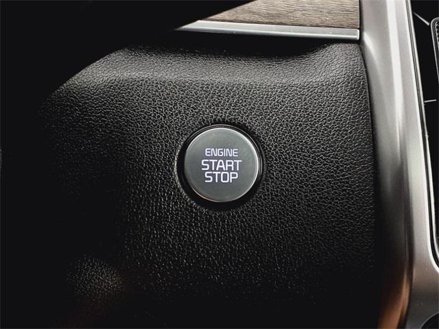 used 2023 Kia Sorento car, priced at $31,495
