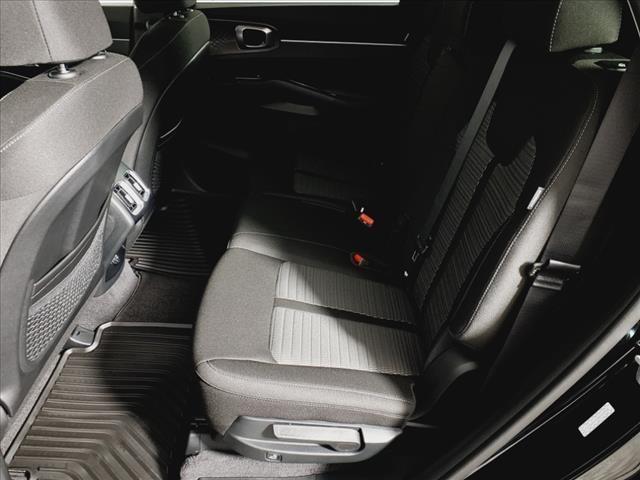 new 2025 Kia Sorento car, priced at $31,043
