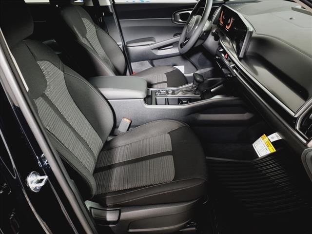 new 2025 Kia Sorento car, priced at $31,043