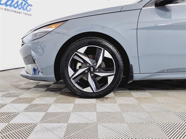 used 2022 Hyundai Elantra car, priced at $21,986