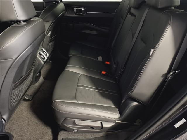 new 2025 Kia Sorento car, priced at $34,870