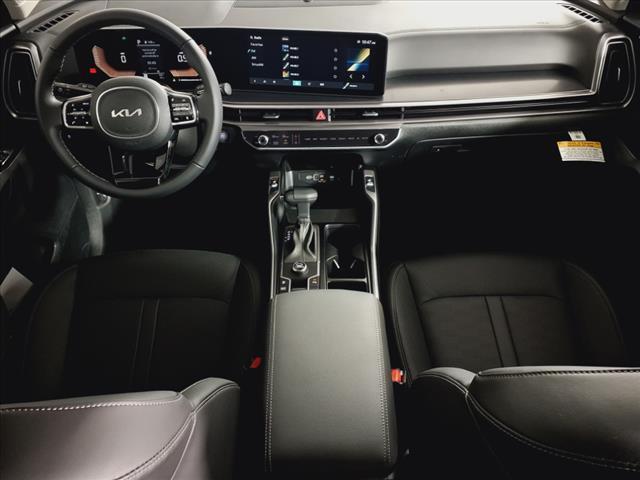 new 2025 Kia Sorento car, priced at $34,870