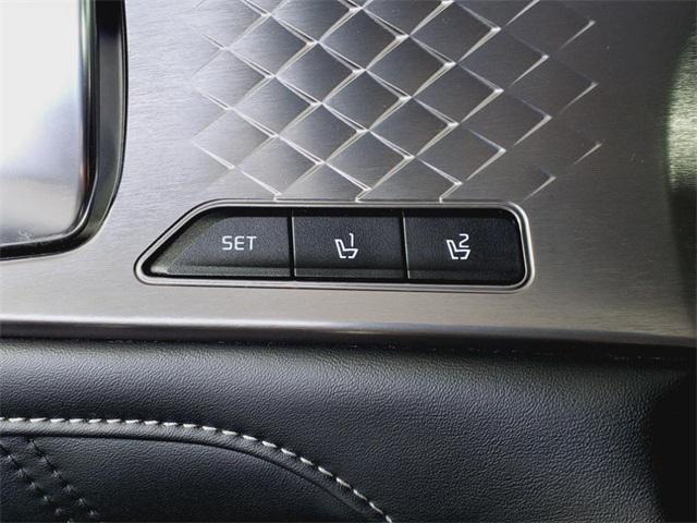 used 2022 Kia Sorento car, priced at $28,695
